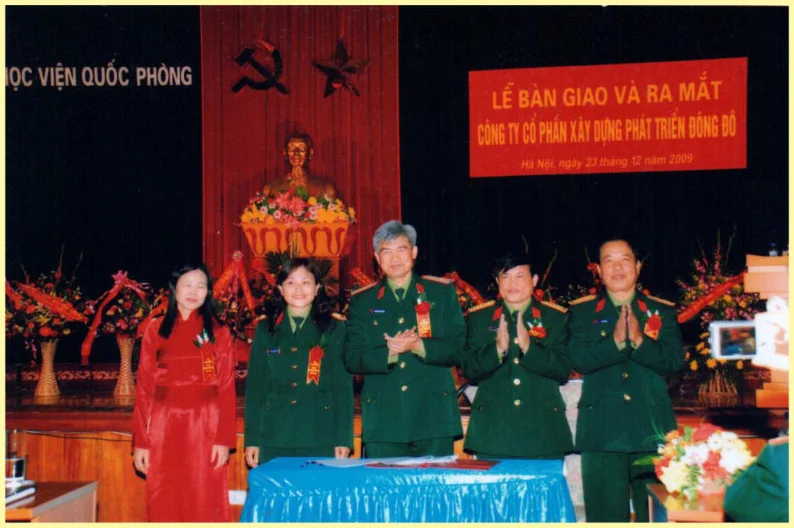 Lễ bàn giao và ra mắt Công ty CP Xây dựng Phát triển Đông Đô